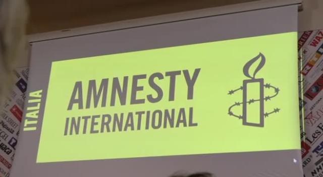 Russia mette al bando Amnesty International: "Pagata dai complici del regime di Kiev, i membri giustificano crimini neonazisti ucraini&rdquo;