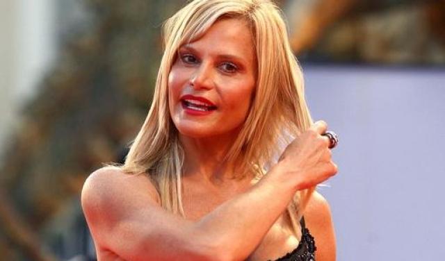 Simona Ventura oggi et&agrave;, compagno, figlia adottiva, malattia, problemi economici: tutto sulla showgirl