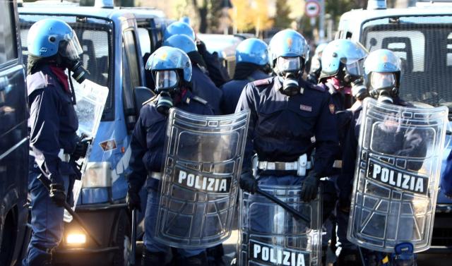 Manifestazioni studentesche, il Viminale teme scontri e chiede di "intensificare i controlli sul territorio"
