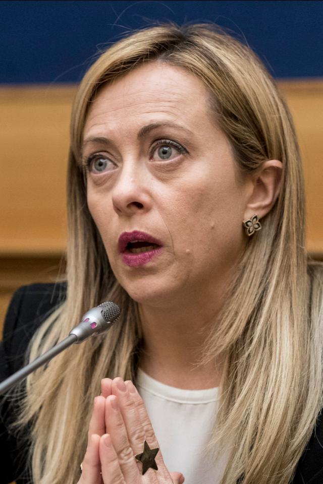 Vaccino AstraZeneca sospeso, Meloni