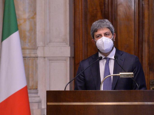 Governo, Fico apre tavolo su programma