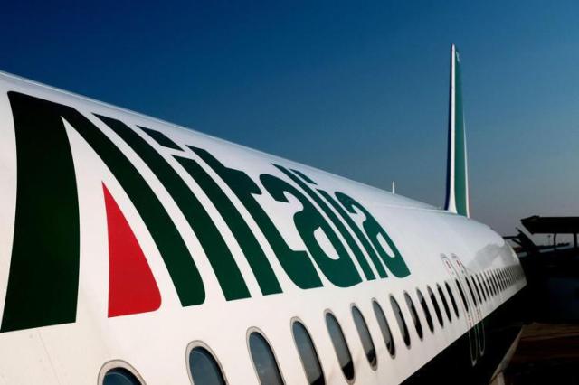 Alitalia, dal 2000 buco nero conti: perdite per 11 miliardi
