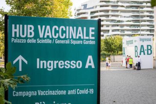 Covid: Gimbe, 'fermi a 15-20mila nuovi vaccinati al giorno, criticit&agrave; per l'inverno'
