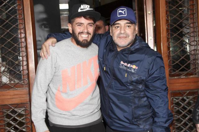 Maradona jr: "Volto pap&agrave; su maglia Napoli un vanto ma noi non d'accordo e agiremo per vie legali"