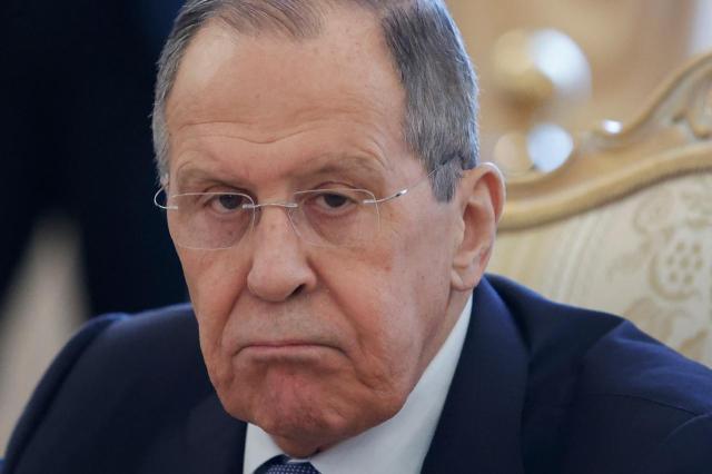 Lavrov: "Zelensky ebreo? Anche Hitler lo era". Israele: "Parole imperdonabili"
