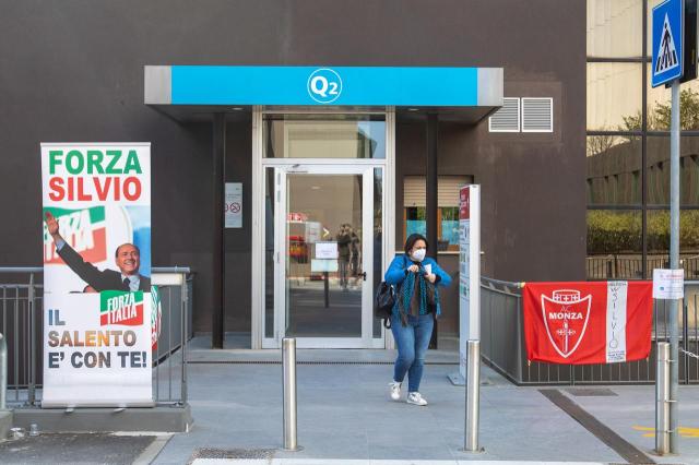 Berlusconi, notte tranquilla a due settimane dal ricovero