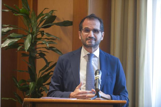 Digitalizzazione dei dati sanitari, sottosegretario Gemmato: "Via libera al monitoraggio "dell'aderenza alle terapie" dei cittadini"