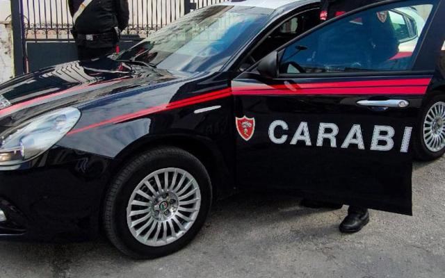 Castellammare di Stabia, professoressa arrestata per violenza sessuale su 6 alunni minori, indagine aperta dopo un&rsquo;aggressione dei genitori 