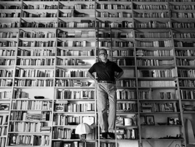 Magrelli: "Dad? Una specie di mezzo ortopedico.  La lezione &egrave; un avvenimento teatrale"