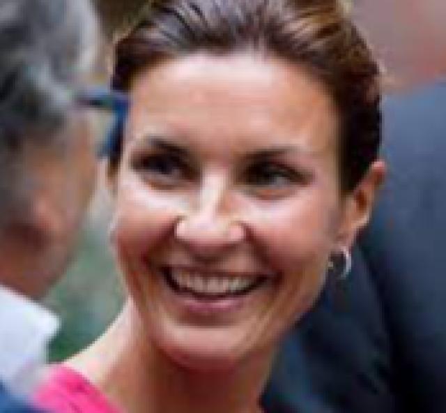 Pd, Moretti minacciata di essere sfregiata: "Troppo odio contro le donne"