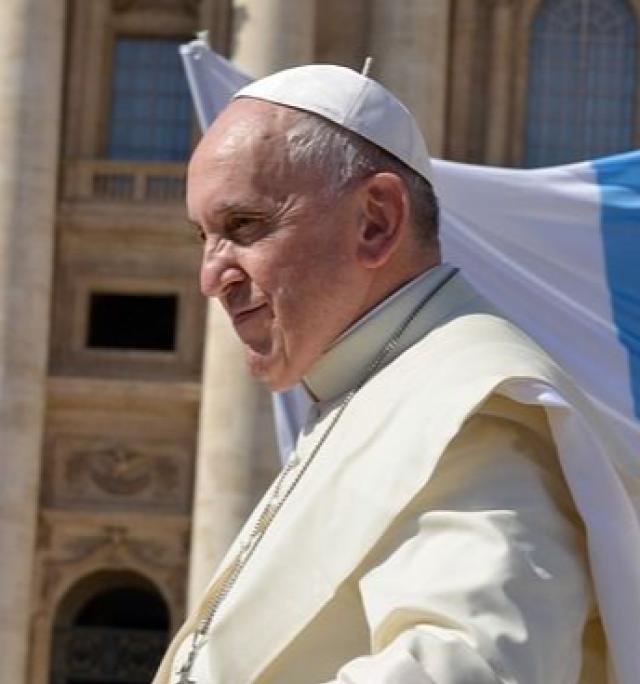 'Papa Francesco si dimetter&agrave; entro il 31 dicembre 2020': l'indiscrezione bomba