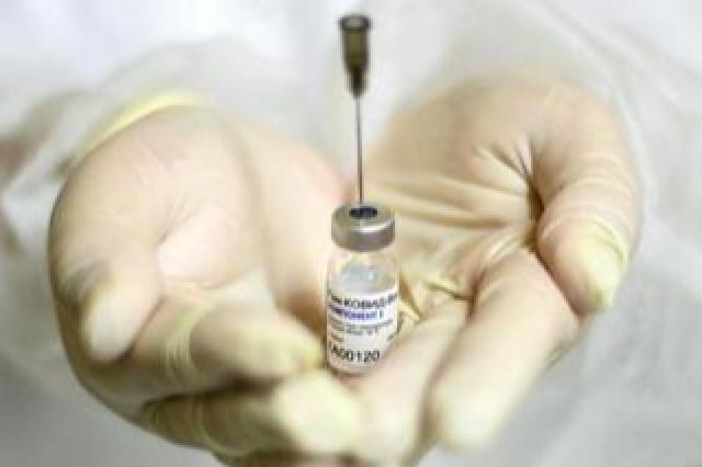 Covid, l'OMS approva il vaccino cinese SinoVac. Nel Regno Unito per la prima volta zero morti