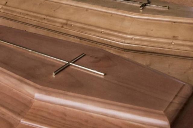 Anziana salvata dalla figlia prima della cremazione: era ancora viva