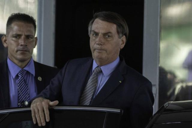 Brasile, Bolsonaro contesta il risultato delle elezioni: "Invalidi i voti elettronici"