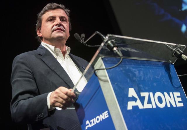 Annuncio choc, fine dell'alleanza tra Calenda e Renzi. Leader Azione: "siamo due partiti separati, correremo da soli"