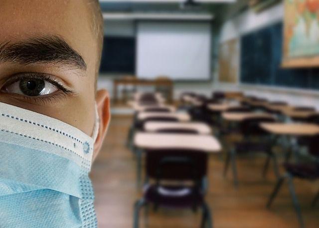 Scuola, al via la maturit&agrave; post Coronavirus: 500mila studenti sotto esame