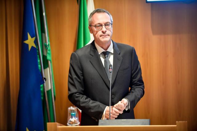 Lavoro, Bonomi ai sindacati: "Riformiamo insieme ammortizzatori e politiche attive"