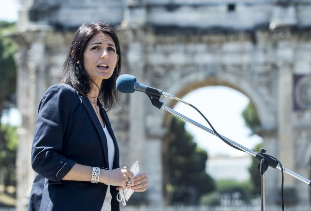 Recovery plan, Raggi: "Roma si conquister&agrave; i fondi e vincer&agrave; la sfida"