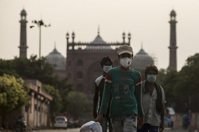 India covid, situazione allarmante: i Paesi del mondo intervengono in aiuto