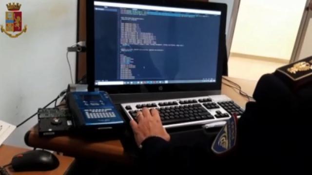 Adescava ragazzine sul web: divieto di usare social per 57enne milanese