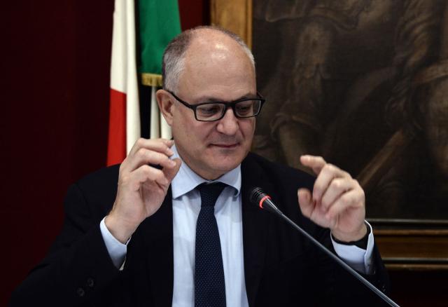 Coronavirus, Gualtieri: 'Effetti economici devastanti, non c'&egrave; tempo da perdere'