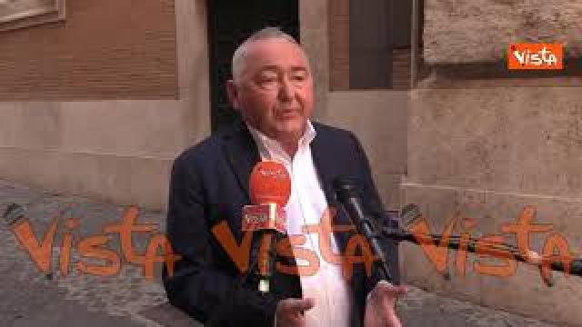 Movimento 5 stelle a pezzi: Emilio Carelli dice addio