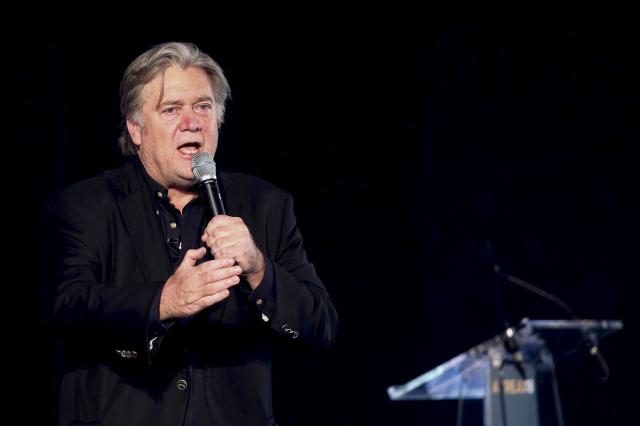 Bannon si dichiara non colpevole: 'Mio arresto per fermare costruzione Muro'