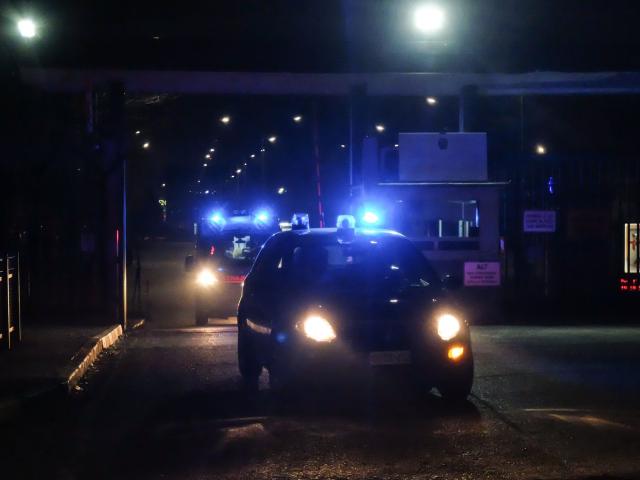 Milano, si schianta sull'auto contro il guard-rail del casello. Morto ragazzo di 19 anni