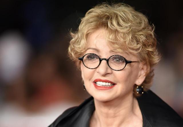 Enrica Bonaccorti, operazione al cuore di 8 ore: "Arterie tutte ostruite, ho rischiato di morire, non avevo dolori n&eacute; fitte"