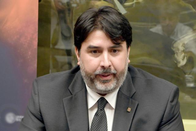 Sardegna in zona arancione, anche Solinas minaccia Governo: "Calcoli sbagliati"