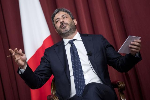 M5s, Fico: 'Basta liti interne. Serve confronto trasparente'