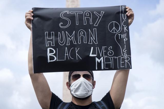 Black Lives Matter: al via il processo all'agente che uccise Floyd