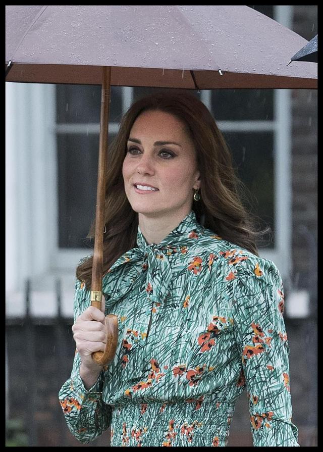 Kate Middleton 'gravidanza a rischio': il rumor che fa tremare William