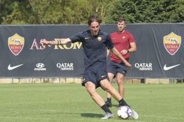 Roma, Nicol&ograve; Zaniolo positivo al Covid: "Sto bene, non ho sintomi"