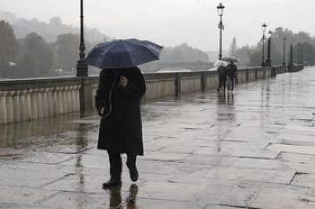 Maltempo oggi sabato 26 dicembre, neve a bassa quota: allerta in 11 regioni