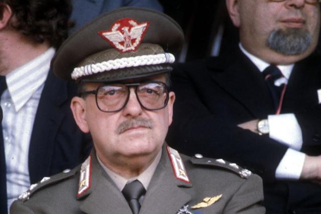 Omicidio Dalla Chiesa, 40 anni fa l'uccisione del generale che lott&ograve; contro la mafia