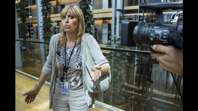 Ballando con le Stelle quinta puntata, Mussolini contro Canino: 'Meglio fascista che fr***'. PUNTATA CHOC