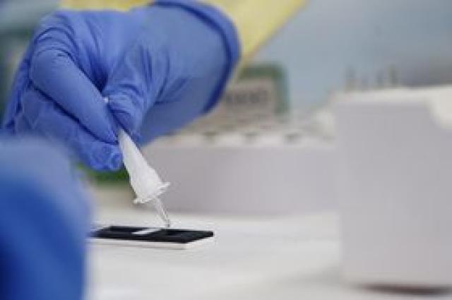 Coronavirus, Bassetti: 'Lega Calcio riconsideri i tempi dei tamponi'