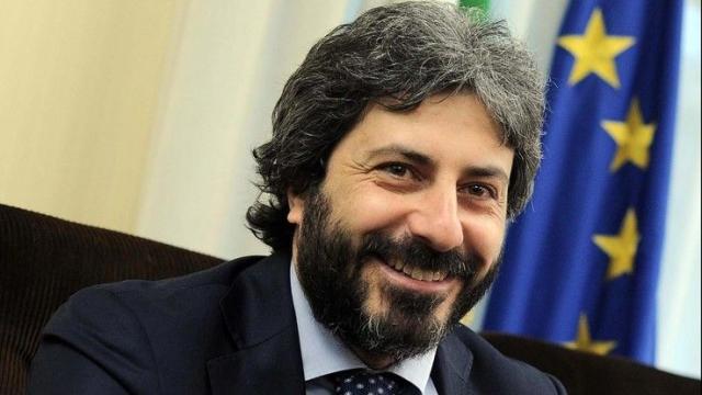 M5S scissione, Fico dice no: 'chi &egrave; in minoranza non abbandoni Movimento'
