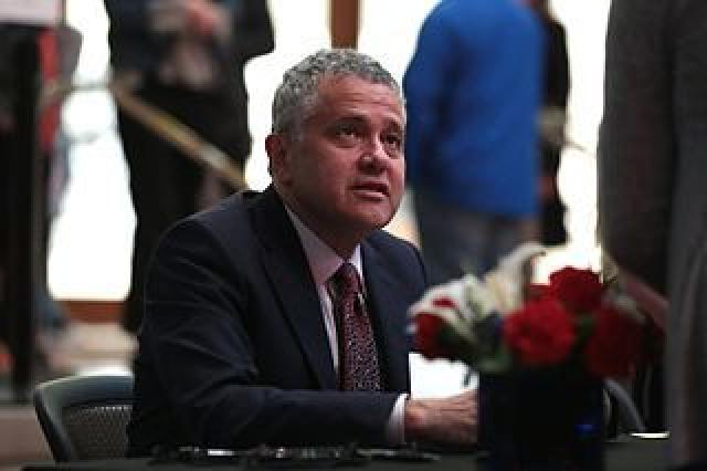 Si masturba in diretta Zoom: il settimanale New Yorker sospende il collaboratore Jeffrey Toobin