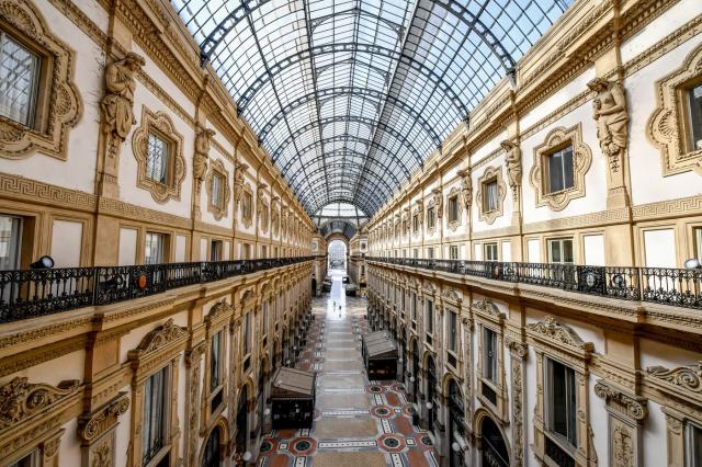 Covid Italia, lockdown a Milano: 'Rt 1,25: quasi dimezzato rispetto al picco'