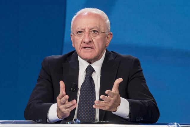 Coronavirus Italia, De Luca: "Necessario lockdown nazionale"