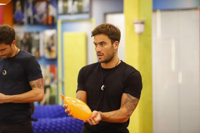 Grande Fratello Vip 5, Pierpaolo Petrelli scoppia in lacrime: lite choc nella casa