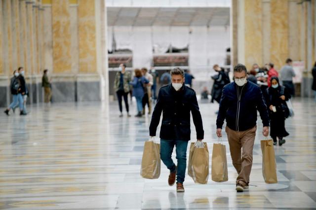 Coronavirus, Zampa: 'Misure restrittive? Dobbiamo imparare a conviverci'