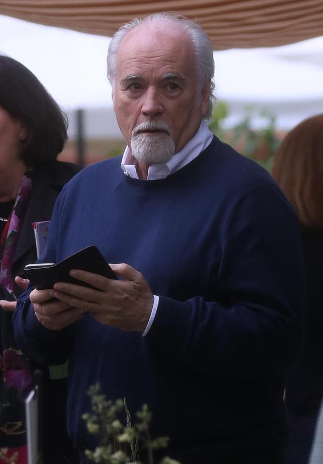 Coronavirus, Antonio Ricci positivo. Il pap&agrave; di Striscia la Notizia ricoverato ad Albenga