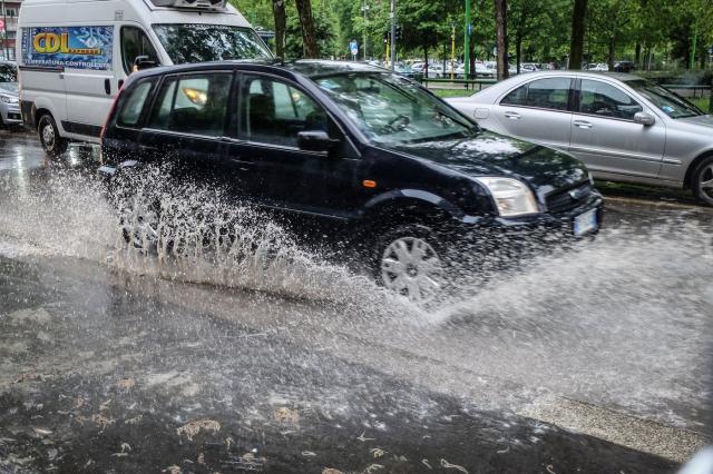 Meteo Pasqua e Pasquetta 2023: giornate rovinate da acquazzoni e... cambia tutto