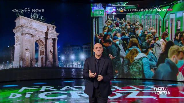 Monologo Crozza: se Fontana &egrave; un Front Office, allora Gallera &egrave; quello che svuota i cestini