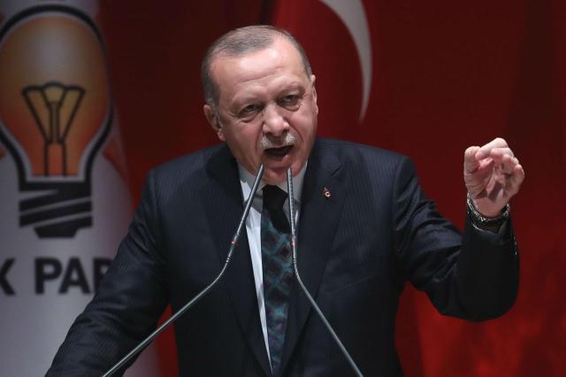 Erdogan risponde a Draghi: "Io dittatore, parole indecenti e maleducate"