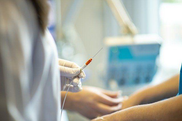 Covid, Wall Street Journal: "Vaccini bivalenti promossi senza dati a sostegno della loro sicurezza ed efficacia"