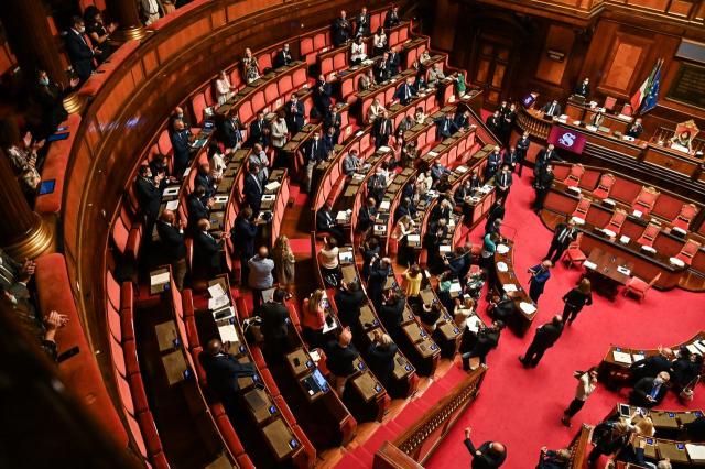 Crisi di governo, Conte ottiene la fiducia al Senato con 156 s&igrave;